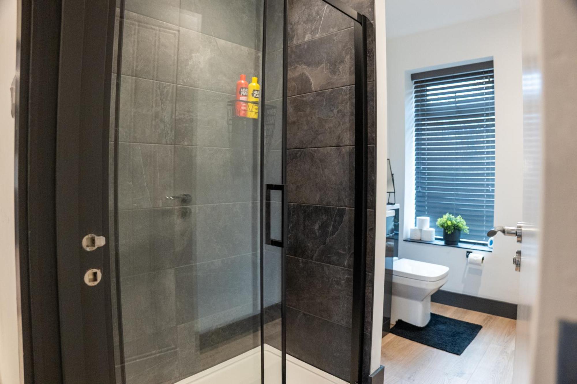 אילקסטון High End Apartment - Perfect For Contractors & Builders - Free Parking מראה חיצוני תמונה